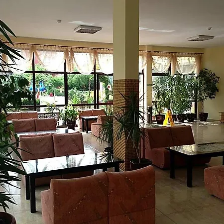 Trakia Garden Готель