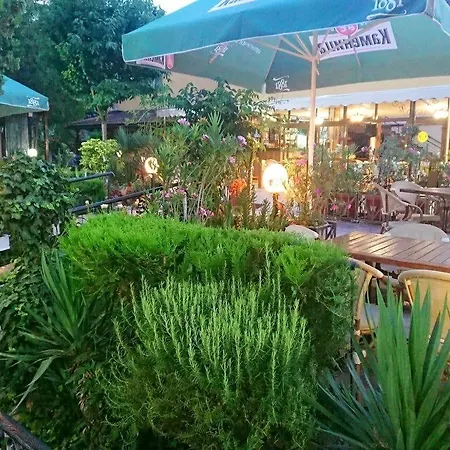 Trakia Garden Готель
