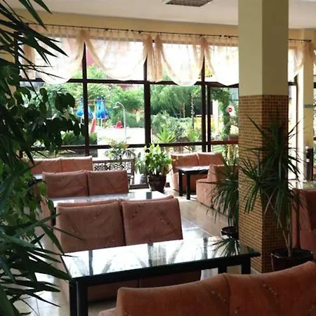 Trakia Garden Готель Сонячний Берег
